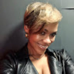 Meet your Posher, Desiree